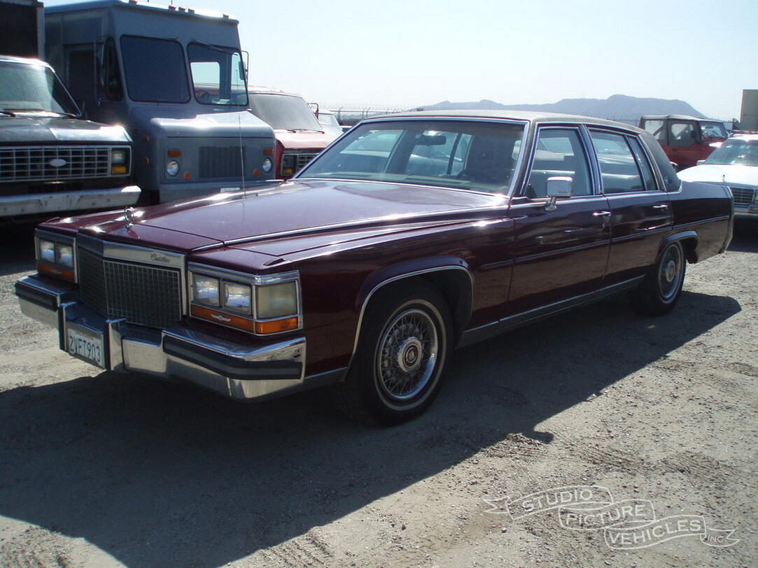 Cadillac Brougham | Studio Picture Vehicles